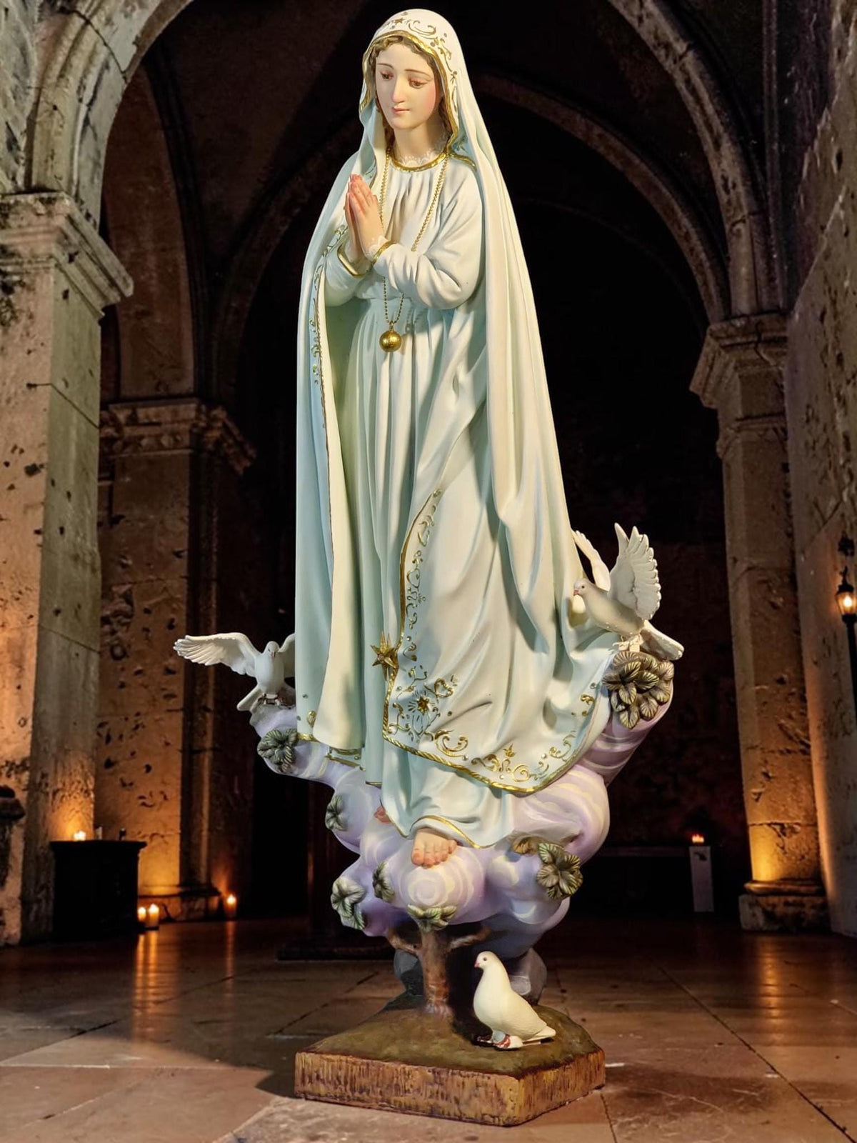 Hand-Painted Our Lady of Peace Statue 40cm Marian Figurine with Doves, Gold Accents, Home Altar Decor
