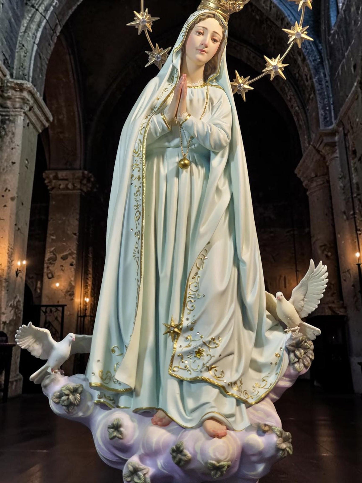 Hand-Painted Our Lady of Peace Statue 40cm Marian Figurine with Doves, Gold Accents, Home Altar Decor