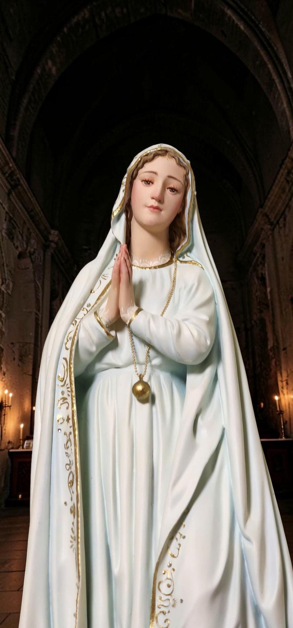 Hand-Painted Our Lady of Peace Statue 40cm Marian Figurine with Doves, Gold Accents, Home Altar Decor