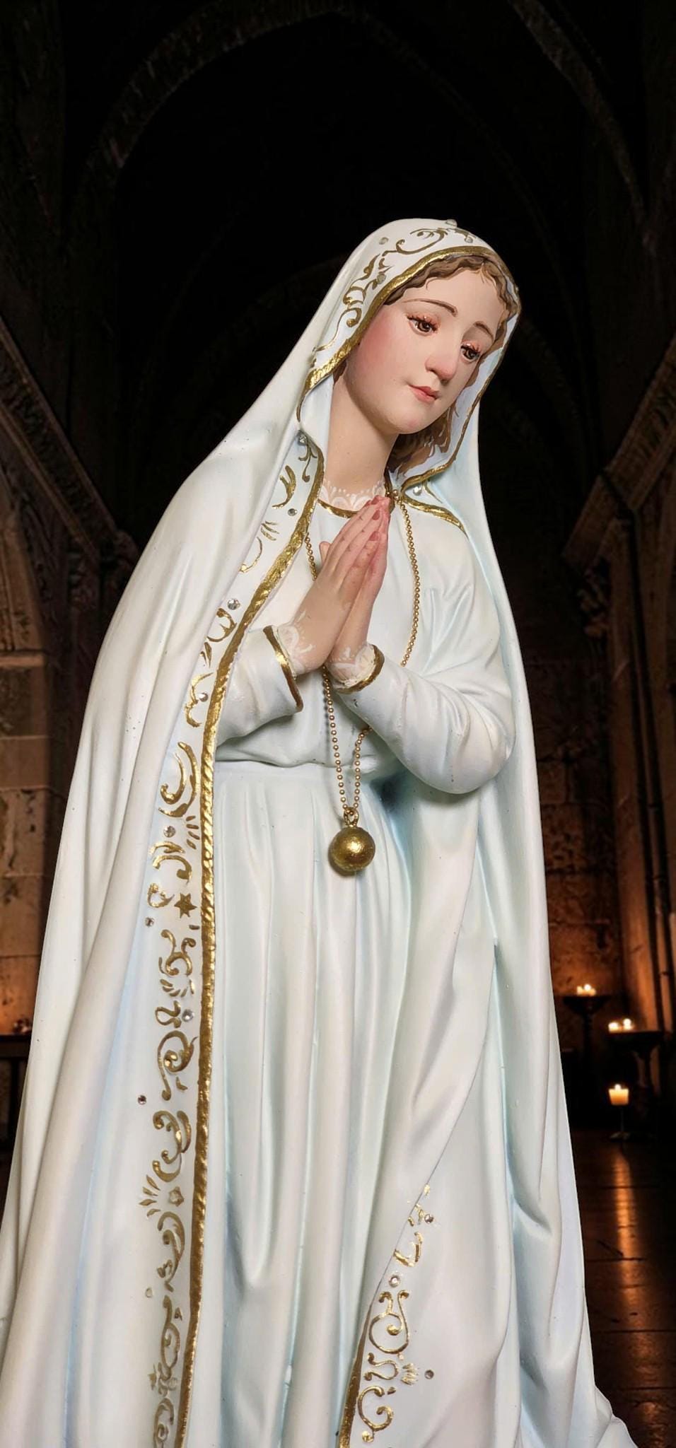 Hand-Painted Our Lady of Peace Statue 40cm Marian Figurine with Doves, Gold Accents, Home Altar Decor