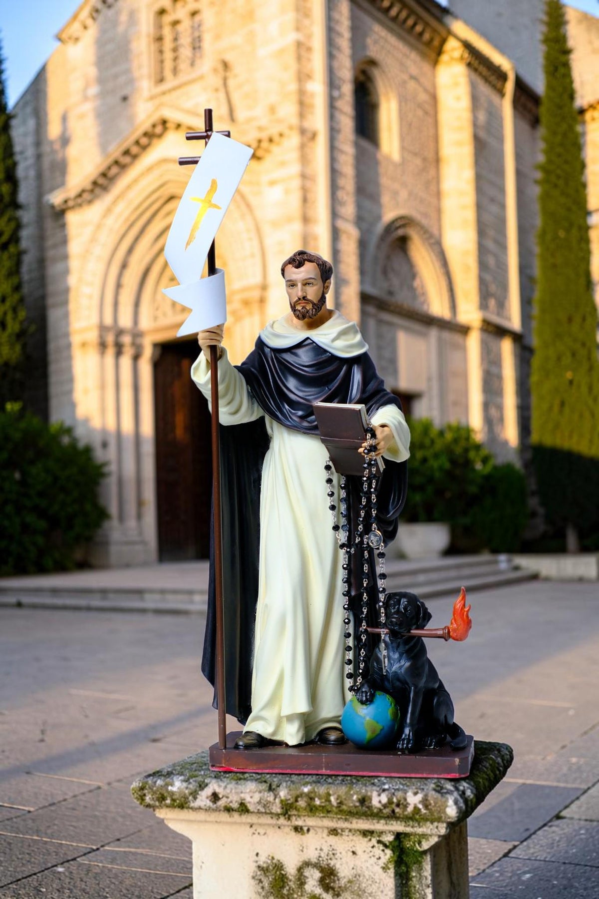 Hand-Painted Saint Dominic Statue, 30cm Catholic Figurine with Rosary, Dog, Book (Home Altar Decor)