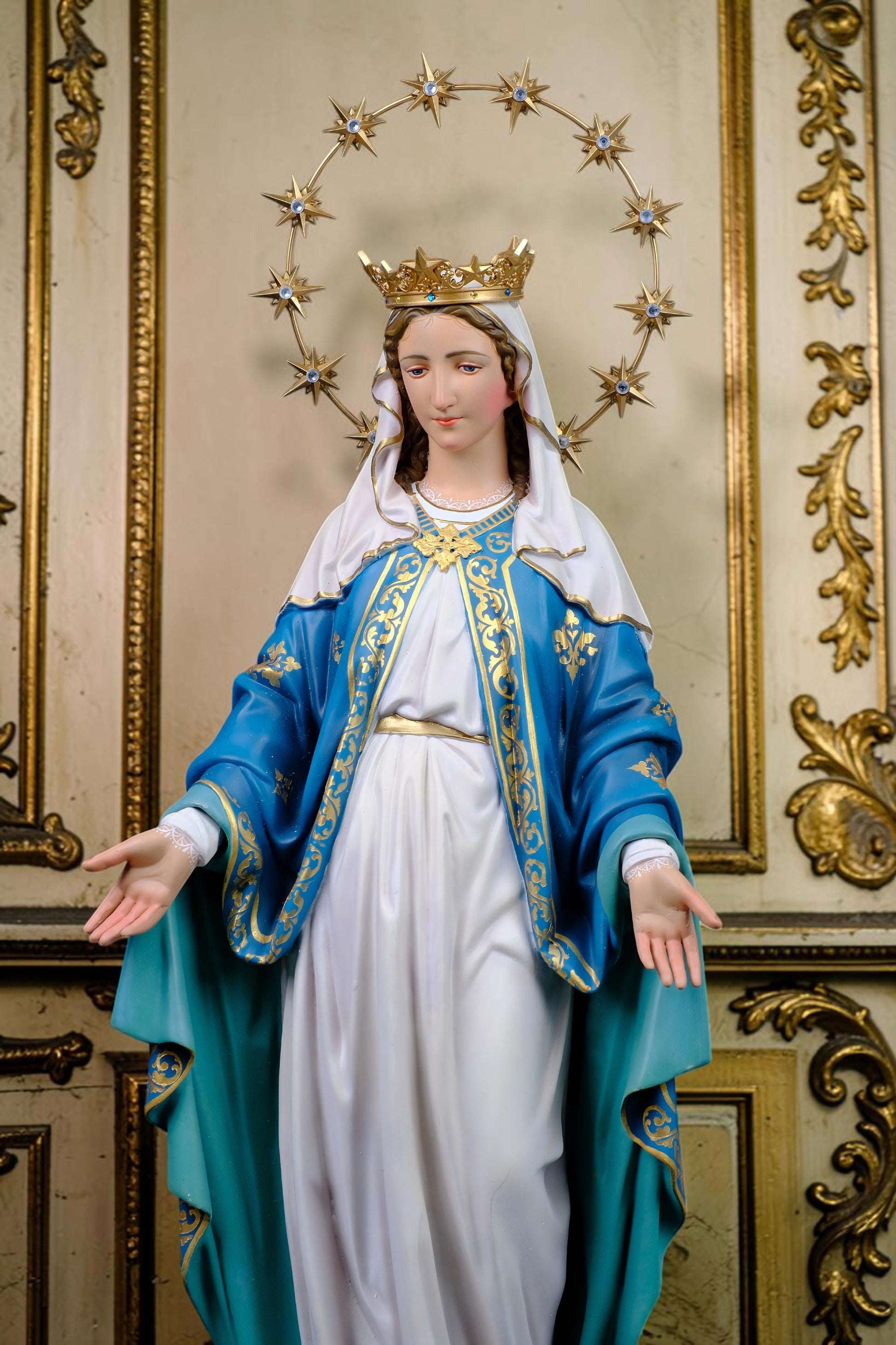 Hand-Painted Our Lady of Grace Statue, Catholic Home Altar Decor (40cm/60cm)