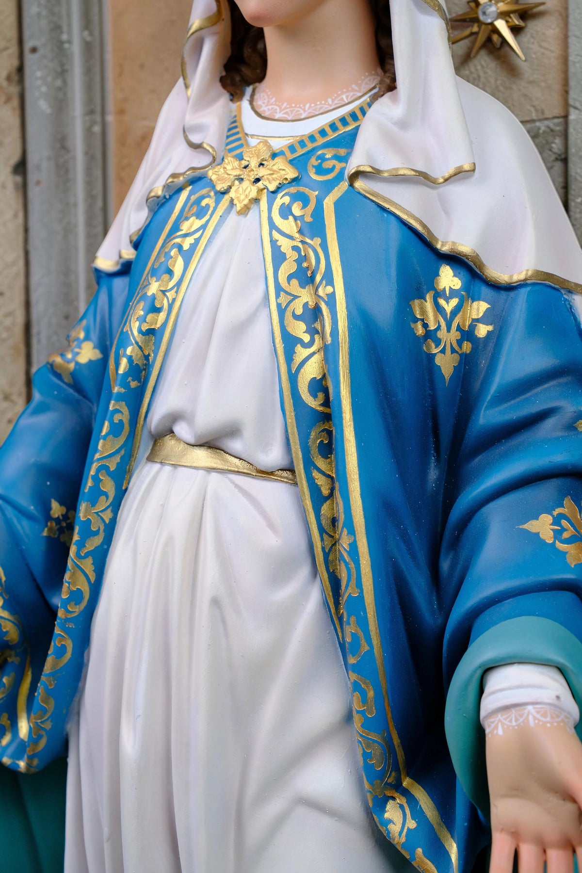 Hand-Painted Our Lady of Grace Statue, Catholic Home Altar Decor (40cm/60cm)
