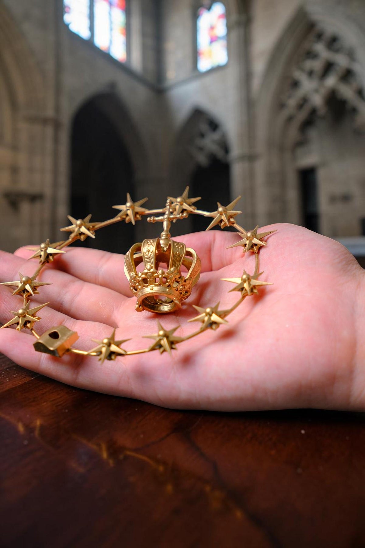 12-Star Halo & Crown Set for Catholic Statues, Gold-Tone Marian Accessory (10cm Diameter)