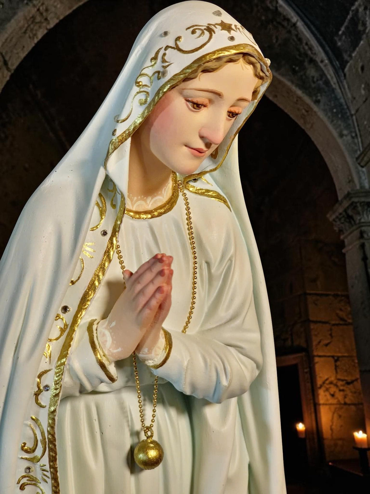 Hand-Painted Our Lady of Peace Statue 40cm Marian Figurine with Doves, Gold Accents, Home Altar Decor