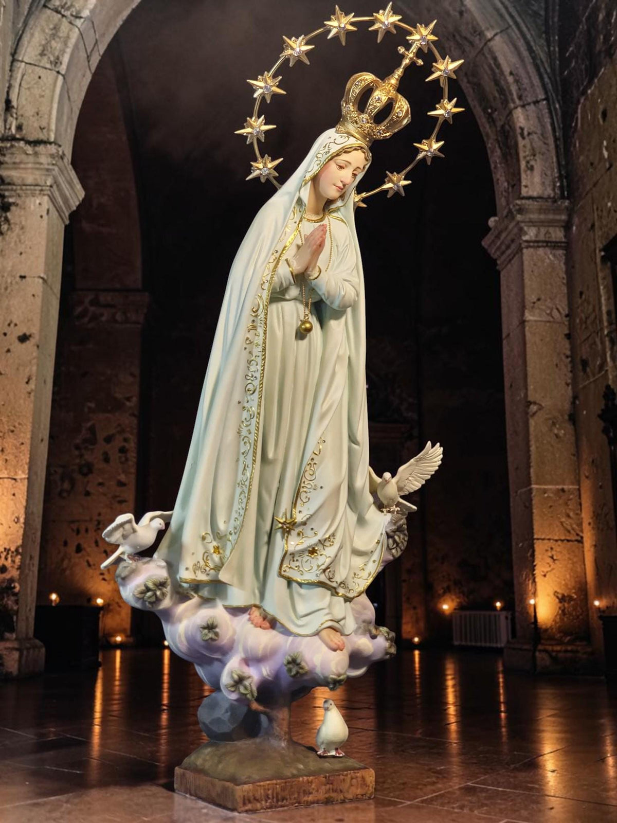 Hand-Painted Our Lady of Peace Statue 40cm Marian Figurine with Doves, Gold Accents, Home Altar Decor