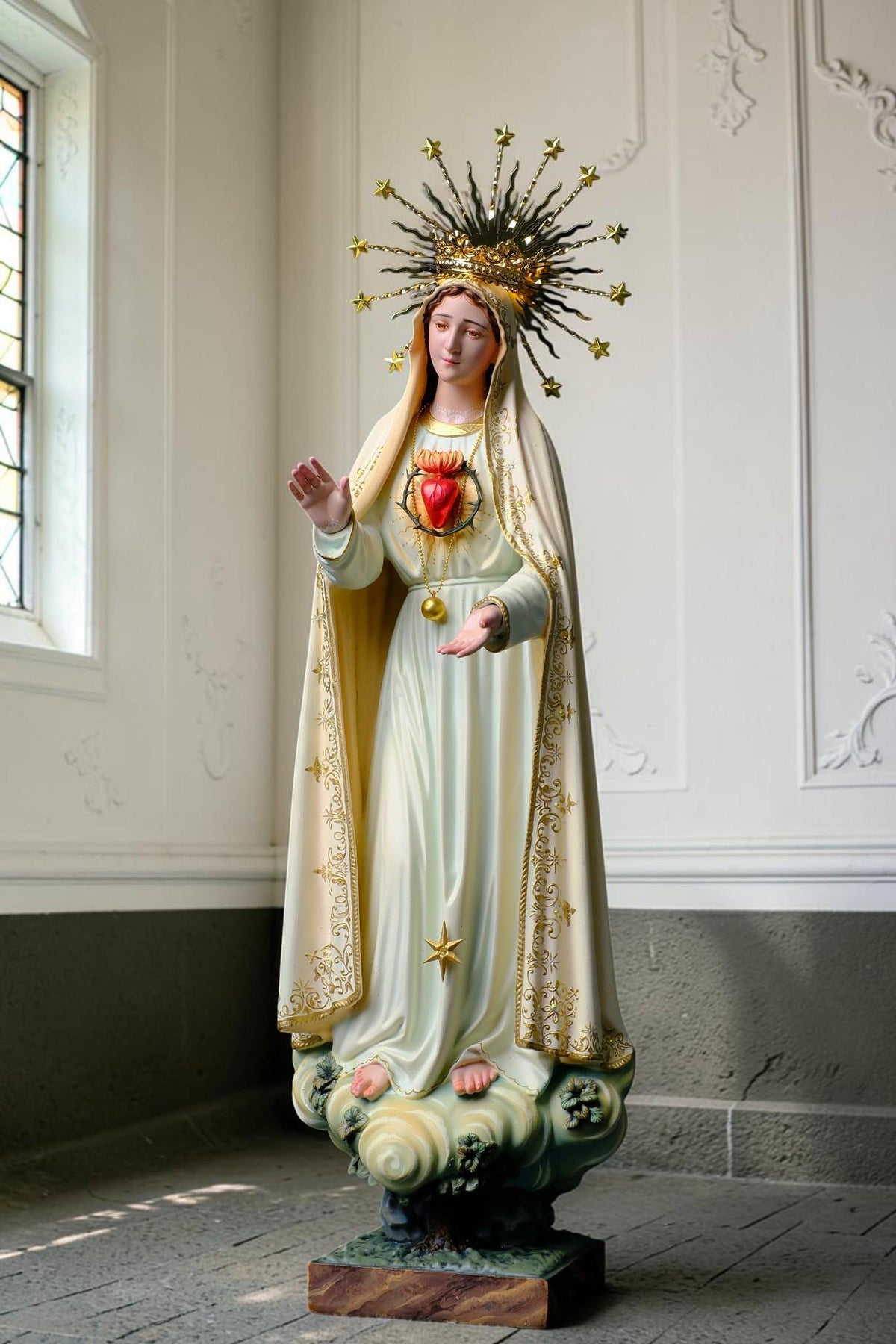 Our Lady of Fatima Statue 40cm, Fatima Queen Catholic Statue, Virgin Mary Statue, Hand Painted Marian Decor, Catholic Gift, Home Altar