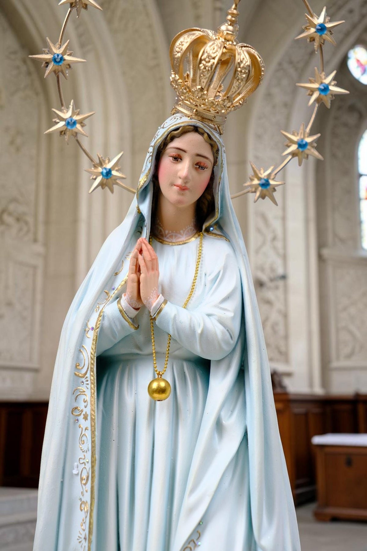 Hand-Painted Our Lady of Peace Statue 40cm Marian Figurine with Doves, Gold Accents, Home Altar Decor __etsy:8582738728