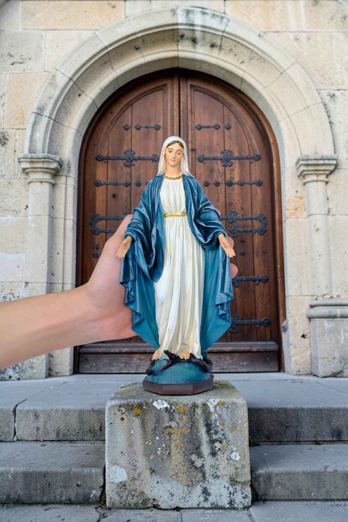 Hand-Painted Our Lady of Grace Statue, 25cm Marian Figurine, Catholic Home Altar Decor