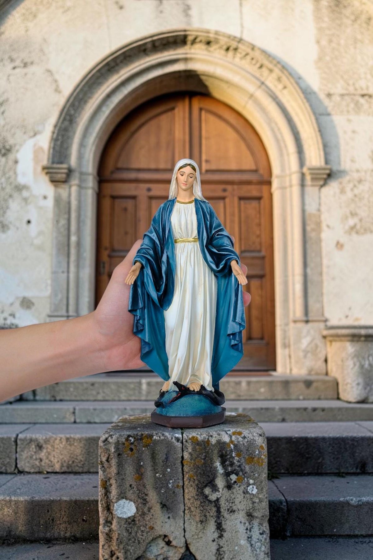 Hand-Painted Our Lady of Grace Statue, 25cm Marian Figurine, Catholic Home Altar Decor
