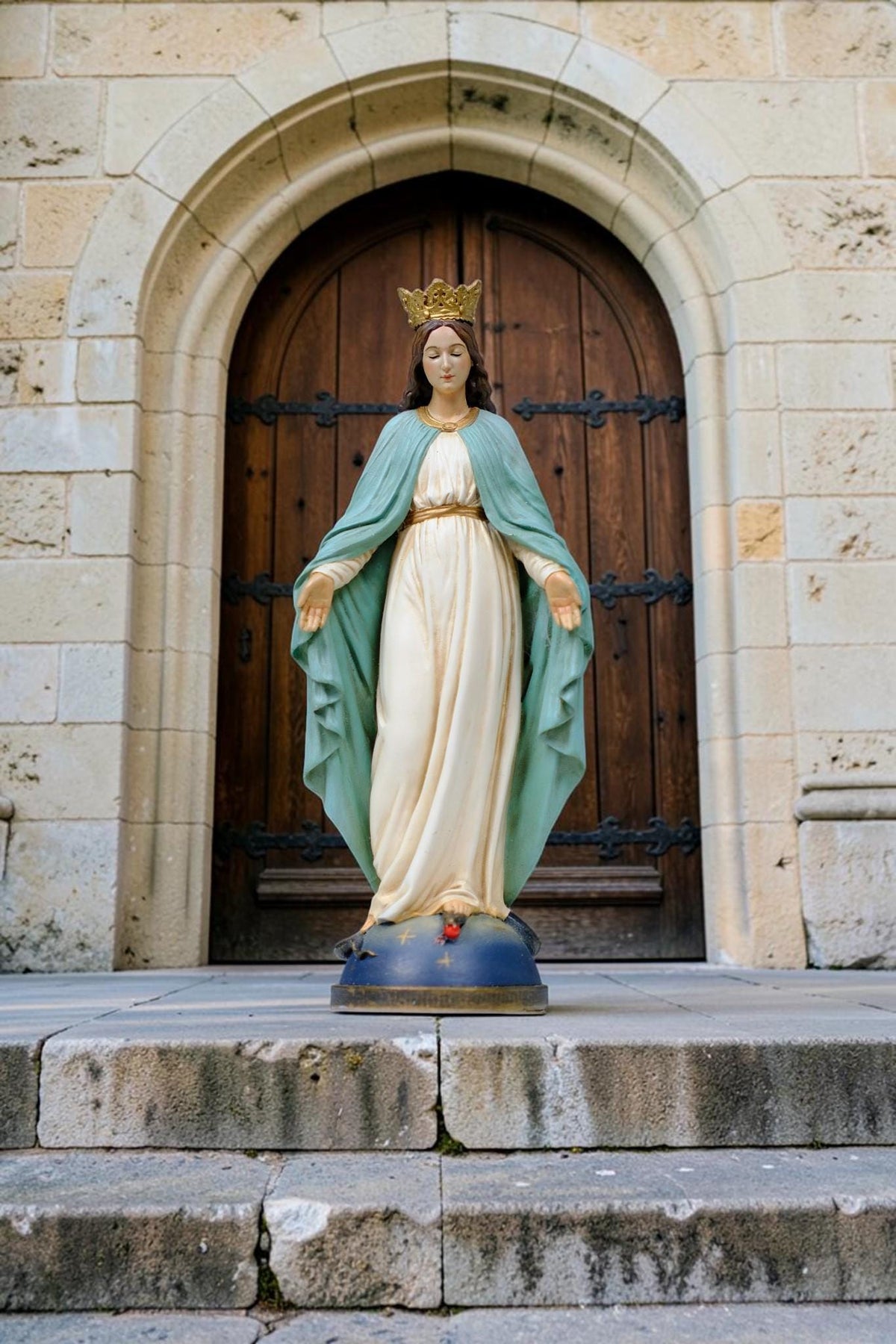 Our Lady of Grace Statue 13cm, Small Virgin Mary Catholic Statue, Hand Painted Mary Figurine, Catholic Gift, Prayer Room Home Altar Decor