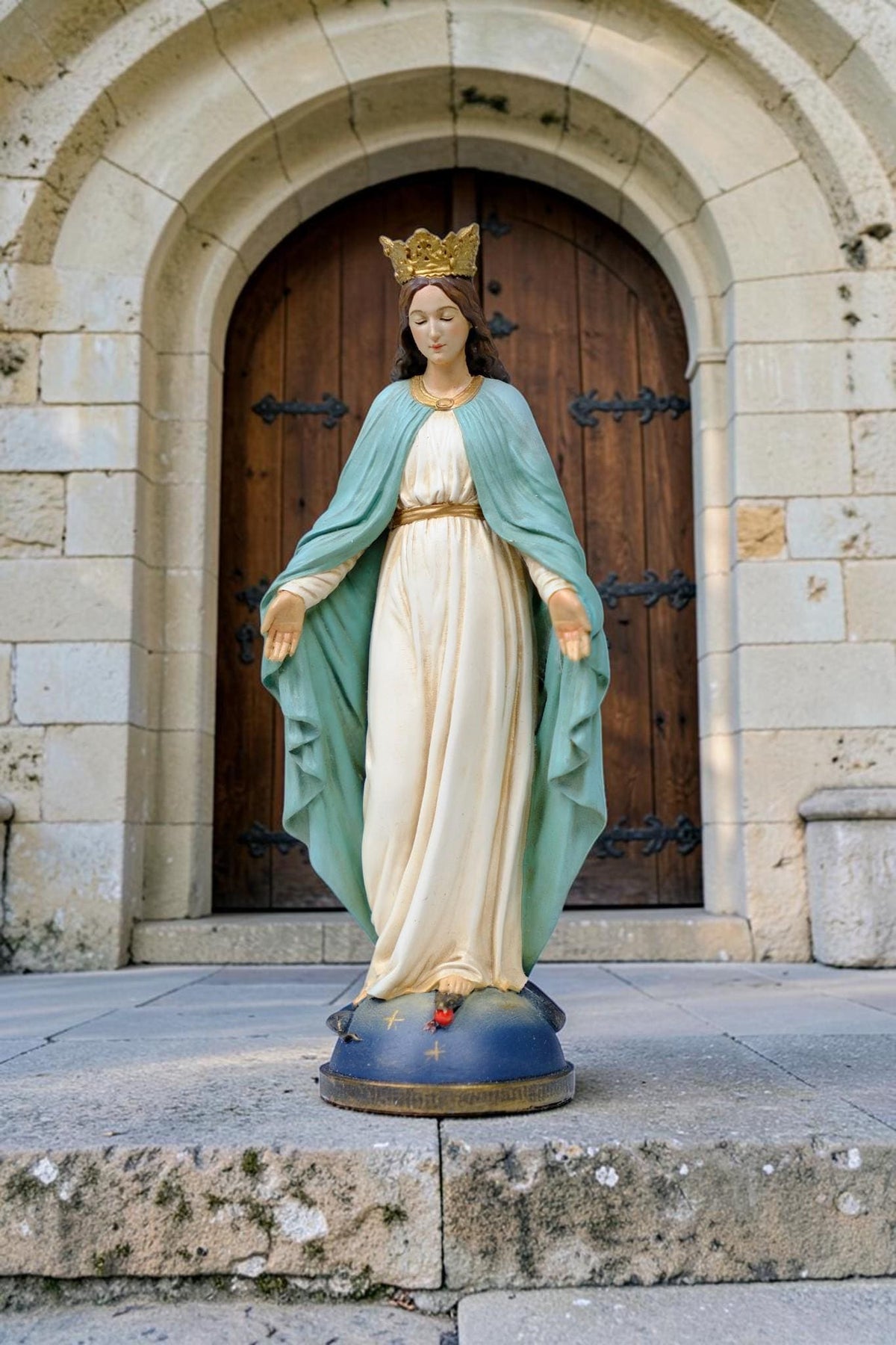 Our Lady of Grace Statue 13cm, Small Virgin Mary Catholic Statue, Hand Painted Mary Figurine, Catholic Gift, Prayer Room Home Altar Decor