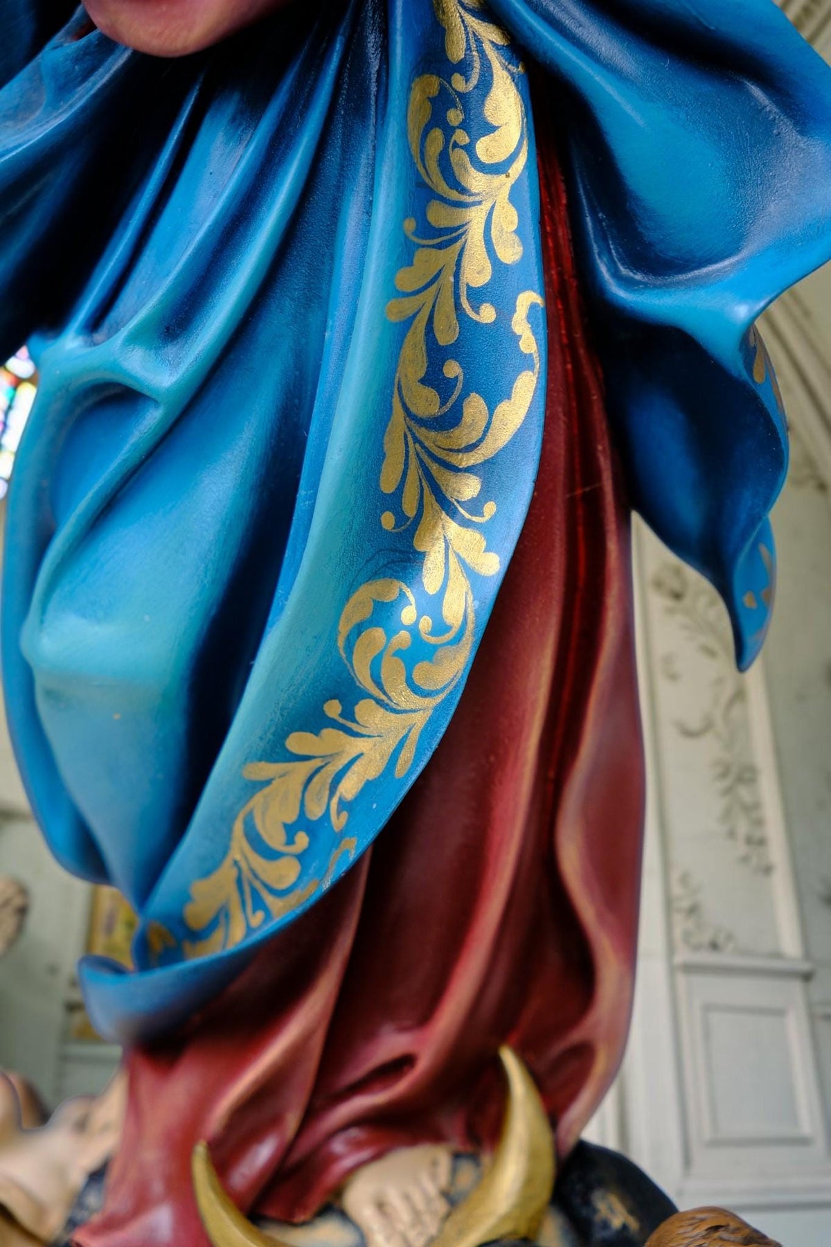 Hand-Painted Immaculate Conception Statue, Virgin Mary with Angels, 32cm Home Altar Decor