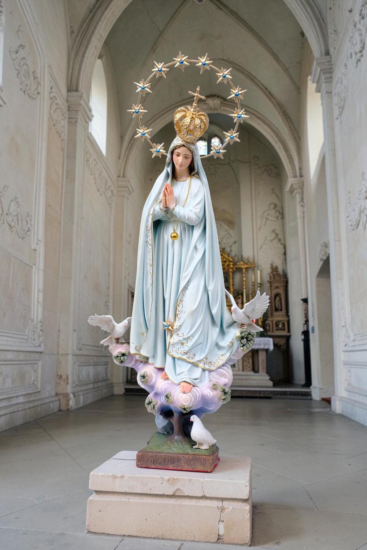 Hand-Painted Our Lady of Peace Statue 40cm Marian Figurine with Doves, Gold Accents, Home Altar Decor __etsy:8630583815