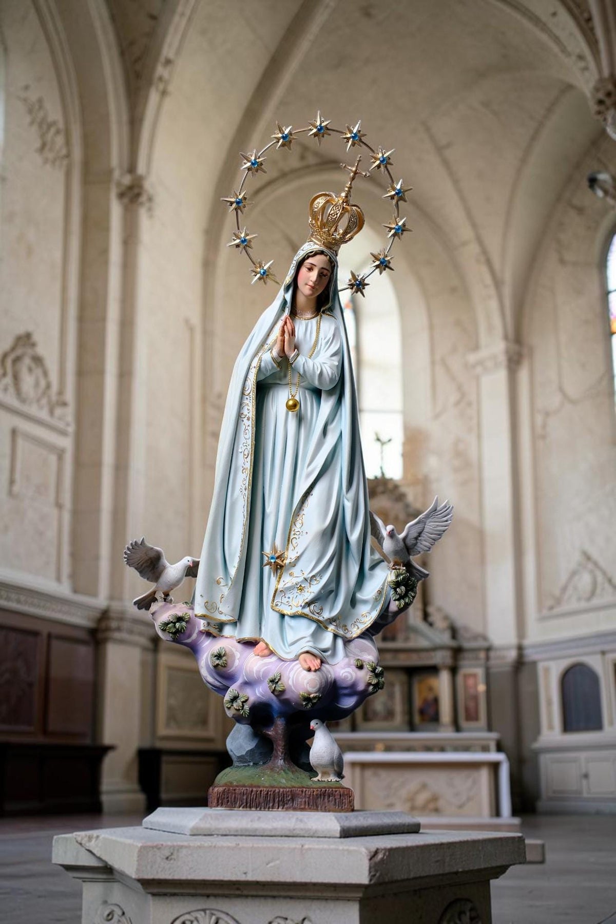 Hand-Painted Our Lady of Peace Statue 40cm Marian Figurine with Doves, Gold Accents, Home Altar Decor __etsy:8630585109