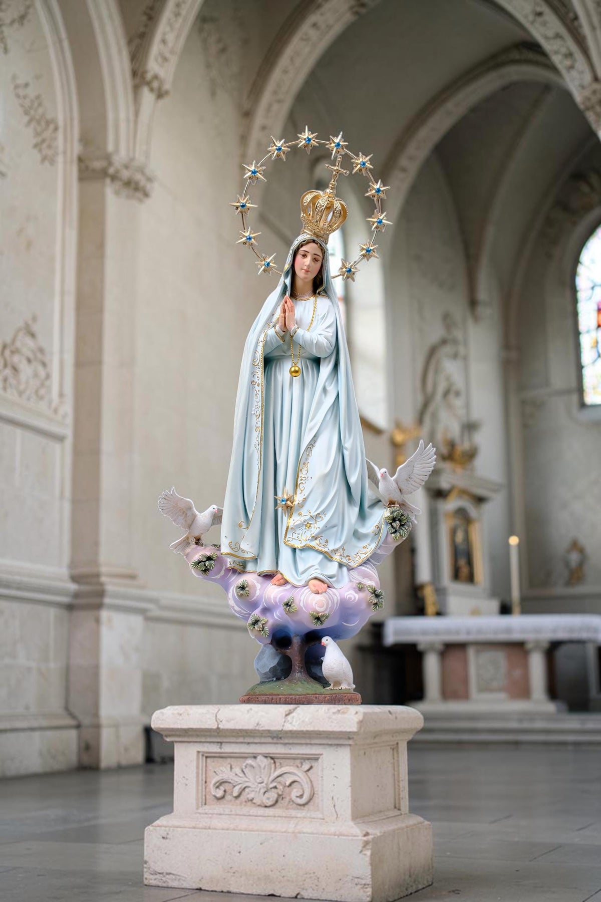 Hand-Painted Our Lady of Peace Statue 40cm Marian Figurine with Doves, Gold Accents, Home Altar Decor __etsy:8630586619