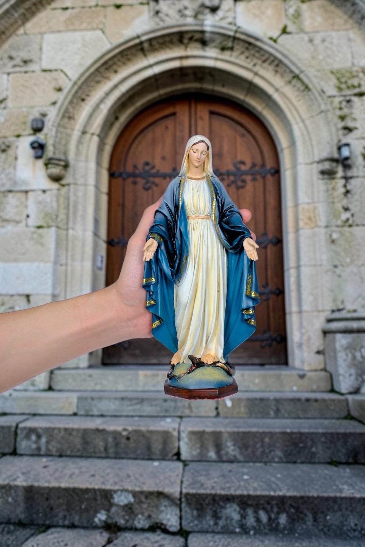 Hand-Painted Our Lady of Grace Statue, 25cm Marian Figurine, Catholic Home Altar Decor