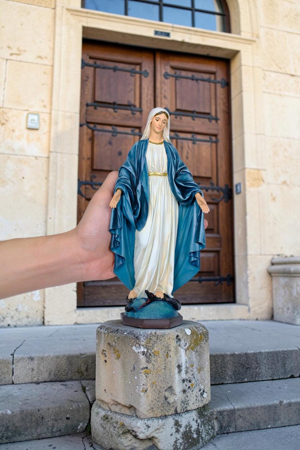 Hand-Painted Our Lady of Grace Statue, 25cm Marian Figurine, Catholic Home Altar Decor