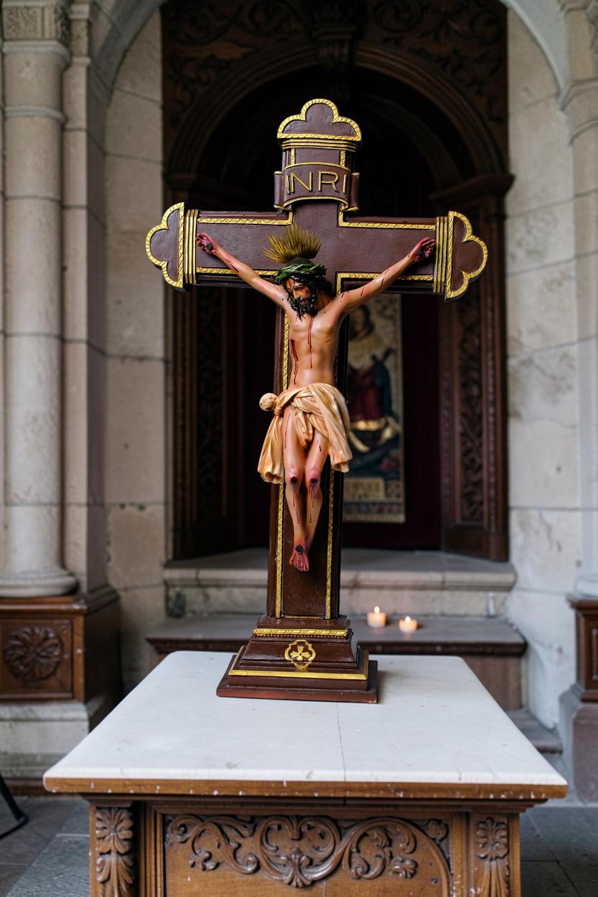 Crucified Jesus Statue 55cm Antique Catholic Crucifix with Brass Halo