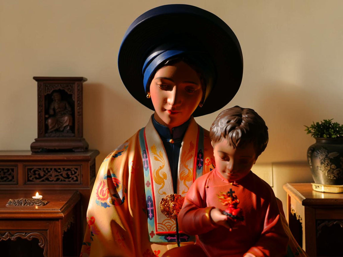 Handcrafted Vietnamese Virgin Mary Statue, Nguyen Dynasty Nhat Binh Robe, Catholic Art (60cm)
