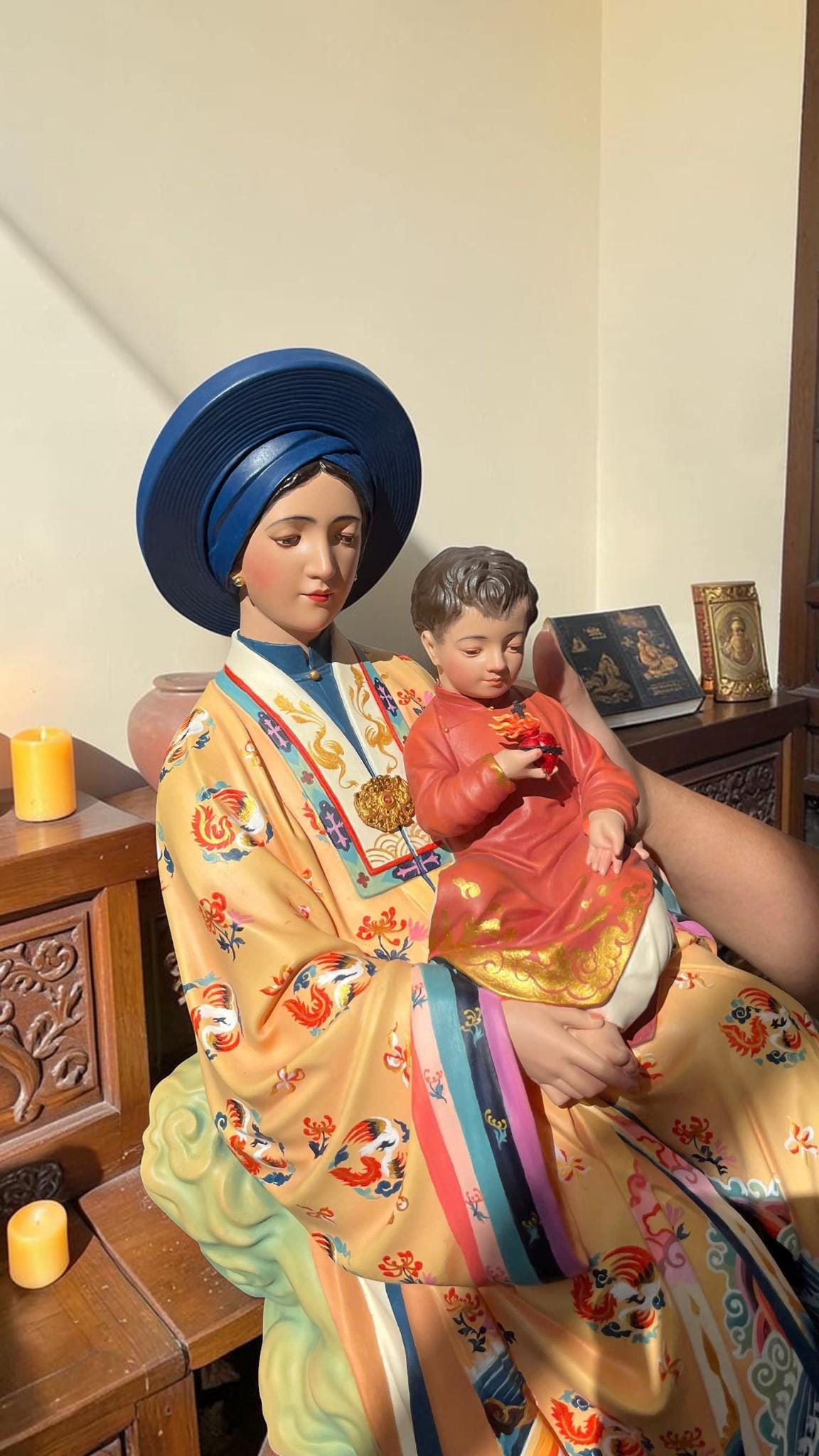 Handcrafted Vietnamese Virgin Mary Statue, Nguyen Dynasty Nhat Binh Robe, Catholic Art (60cm)