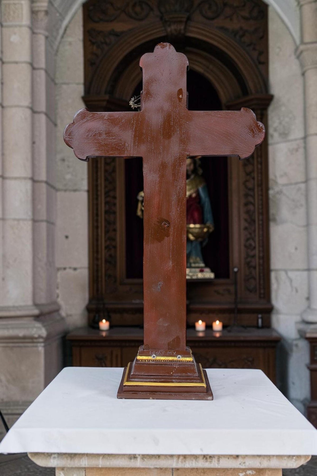 Crucified Jesus Statue 55cm Antique Catholic Crucifix with Brass Halo